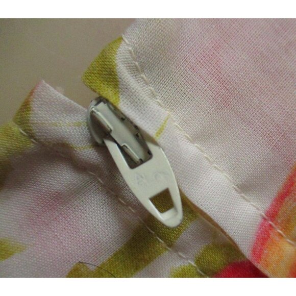 M True Vintage Floral Print Long Sleeve Blouse With Back Zipper & Ruffled Cuffs - Picture 4 of 5